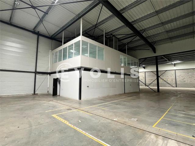 Local Commercial location à Bordeaux, Ambarès-et-lagrave