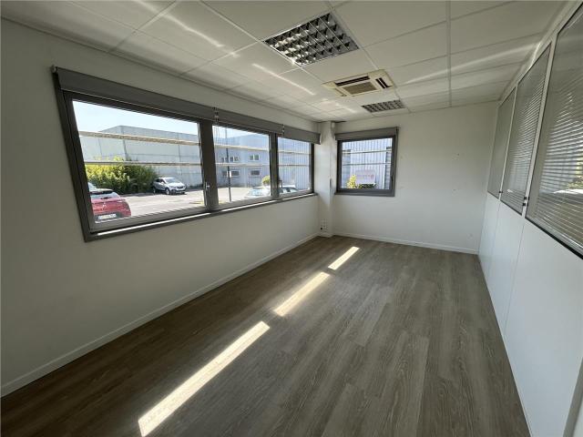 Bureau location à Amiens, Boves