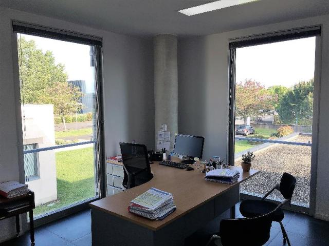 Bureau location à Bordeaux, Bruges