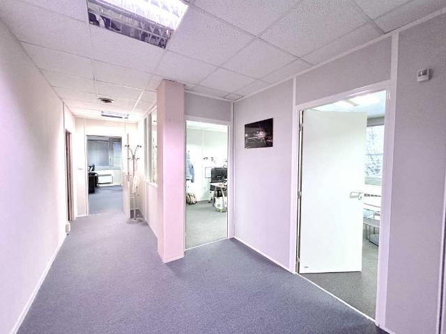 Bureau location à Bordeaux, Bruges