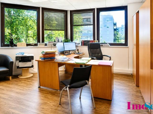 Bureau location à Bordeaux, Bruges