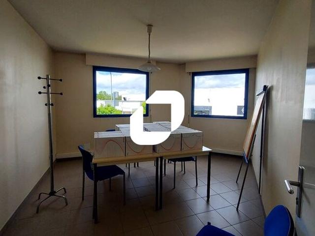 Bureau location à Mantes-la-Jolie, Buchelay