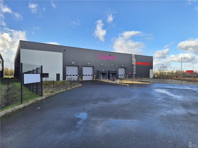 Local Commercial location à Torcy, Brie-comte-robert