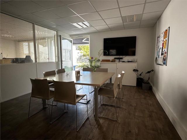 Bureau location à Canéjan, Gironde