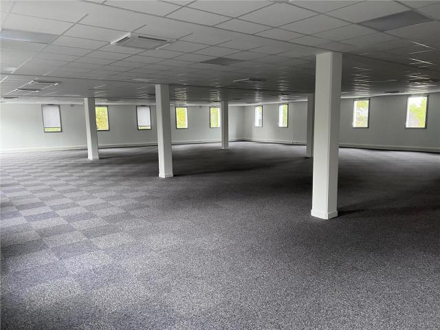 Bureau location à Nantes, Carquefou