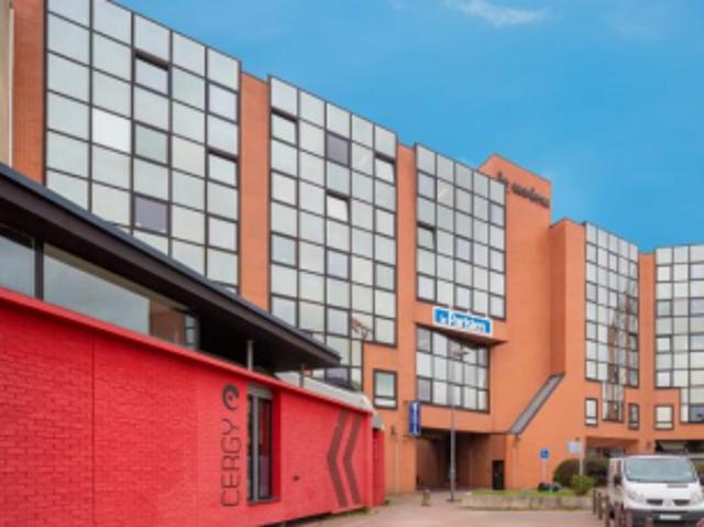 Bureau location à Pontoise, Cergy