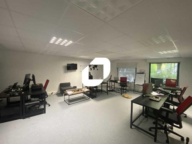 Bureau location à Cergy, La Sebille