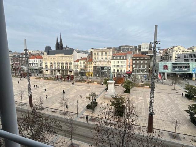 Bureau location à Clermont-ferrand, Ballainvilliers