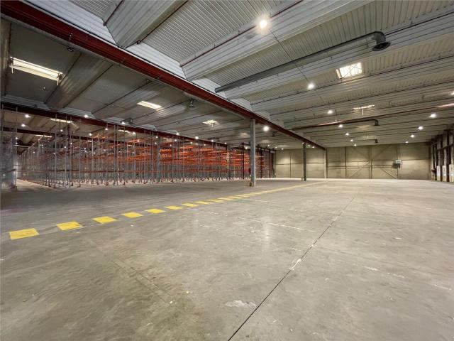 Local Commercial location à Compiègne, Le Meux