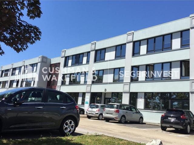Bureau location à Besançon, École-Valentin