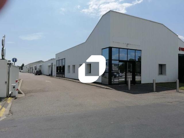 Local Commercial location à Bourg-en-Bresse, Reyrieux