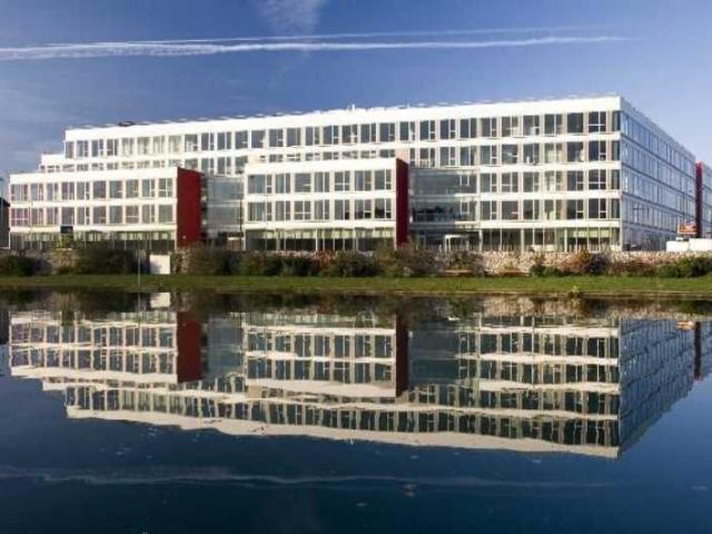 Local Commercial location à France métropolitaine, Saint-denis