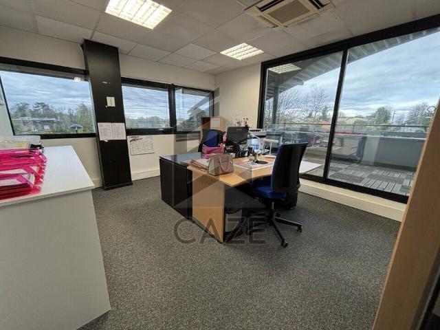 Bureau location à Bordeaux, Floirac