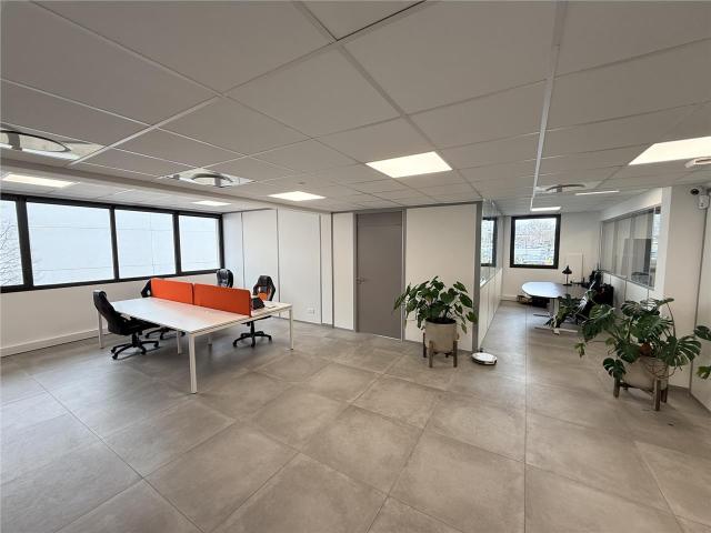Bureau location à Arrondissement de Draguignan, Fréjus