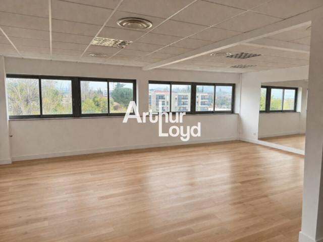 Bureau location à Arrondissement de Draguignan, Fréjus