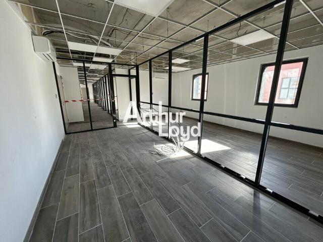 Bureau location à Arrondissement de Draguignan, Fréjus