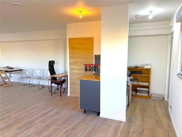 Bureau location à Arrondissement de Toulon, La Crau