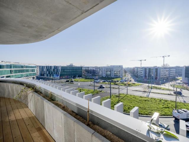 Bureau location à Bordeaux, Port de la Lune, Bordeaux