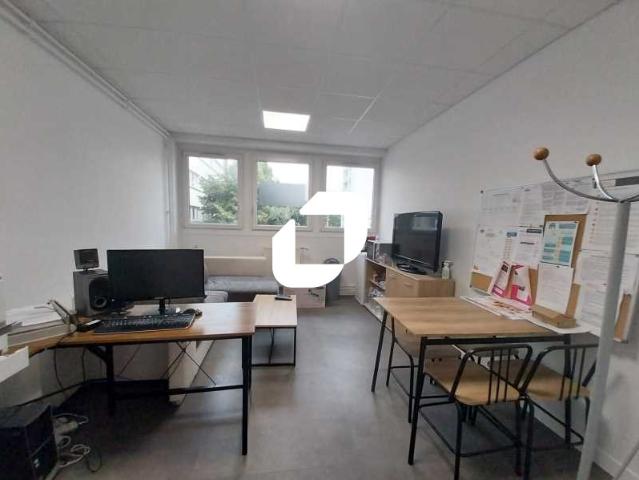 Bureau location à Maurepas, Yvelines