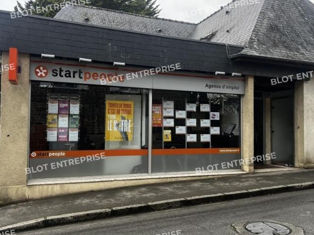 Bureau location à Montfort-sur-meu, Domaine de la Rivière