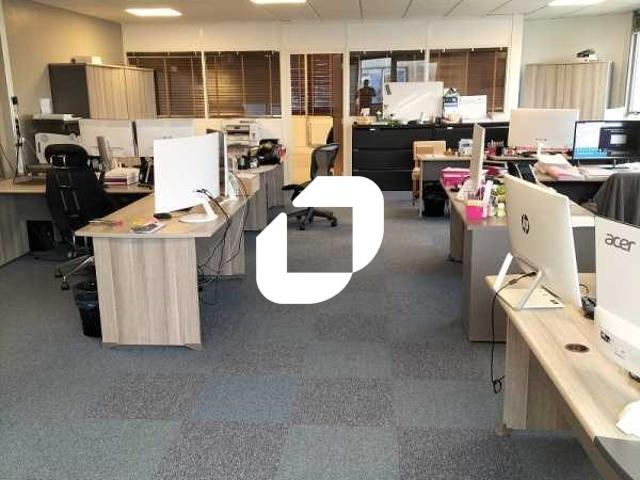 Bureau location à Nanterre, Quartier du Chemin de l'Île