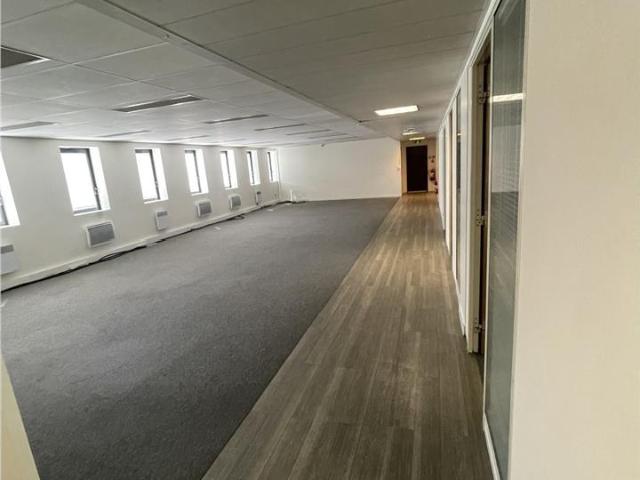 Bureau location à Nanterre