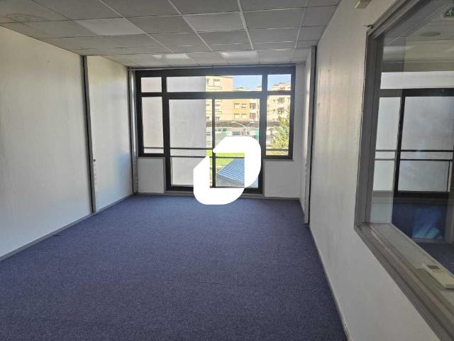 Bureau location à Nanterre, Quartier du Centre