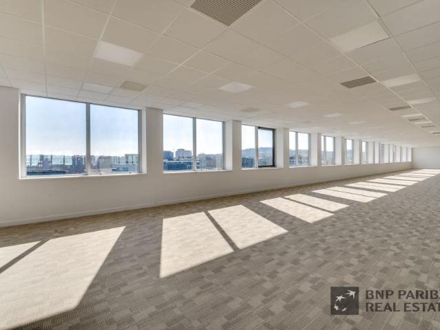 Bureau location à Nanterre