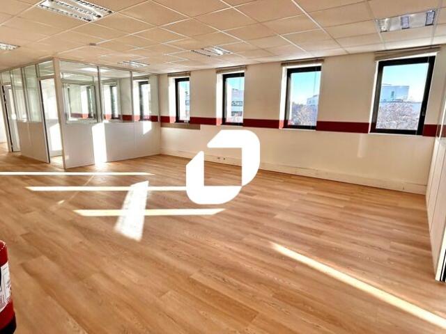 Bureau location à Nanterre