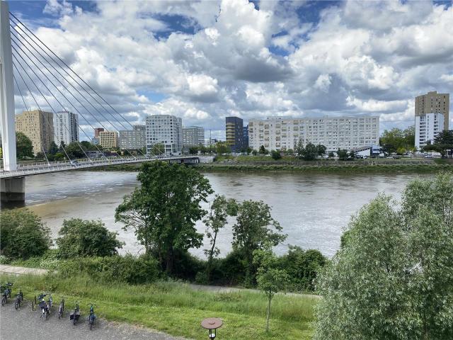 Bureau location à Nantes