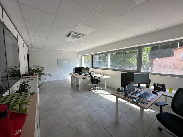 Bureau location à Saint-Antoine de Ginestière, Nice