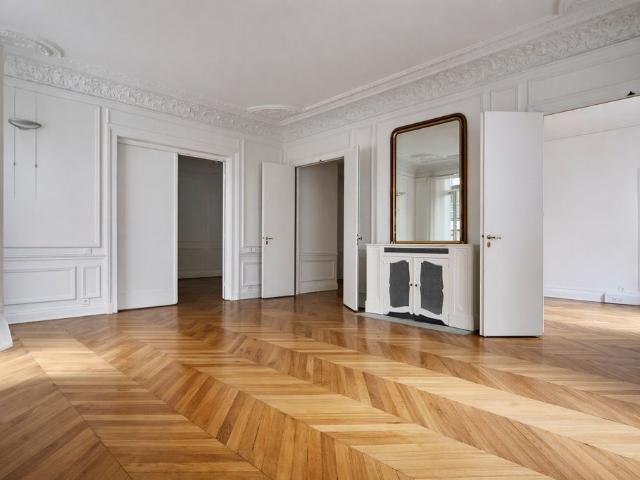 Bureau location à France métropolitaine, Martinique