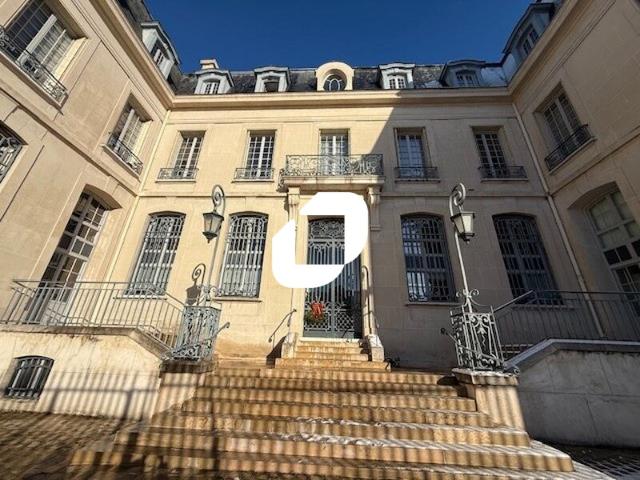 Bureau location à Pontoise