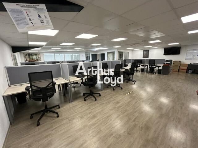 Bureau location à Arrondissement de Draguignan, Roquebrune-sur-argens