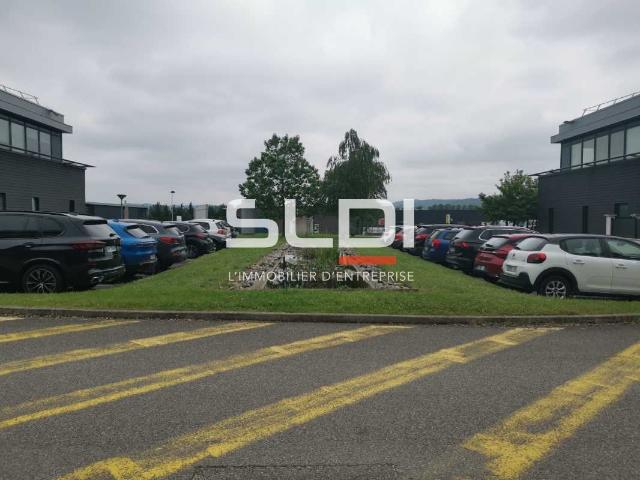 Bureau location à La Tour-du-Pin, Vaulx-milieu