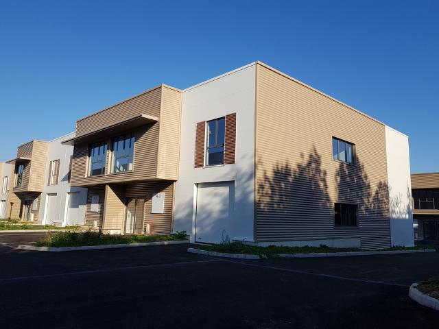 Local Commercial location à Torcy, Bussy-saint-georges