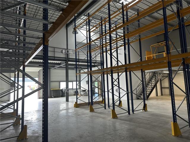 Local Commercial location à Torcy, Servon