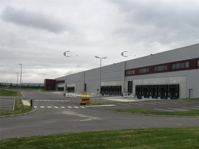 Local Commercial location à Torcy, Brie-comte-robert