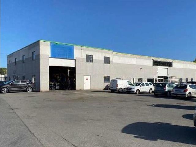 Local Commercial location à Lens