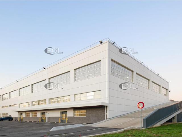 Local Commercial location à Nanterre, Gennevilliers