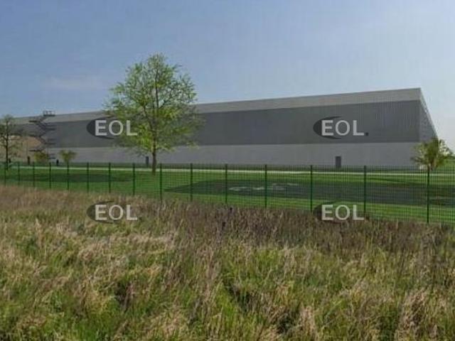 Local Commercial location à Senlis, Nanteuil-le-haudouin