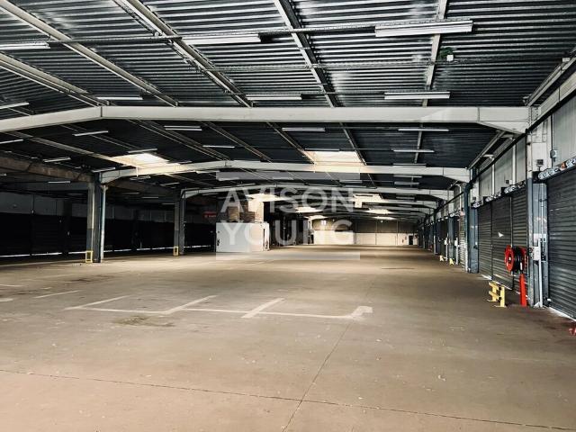 Local Commercial location à Le Raincy, Aulnay-sous-bois
