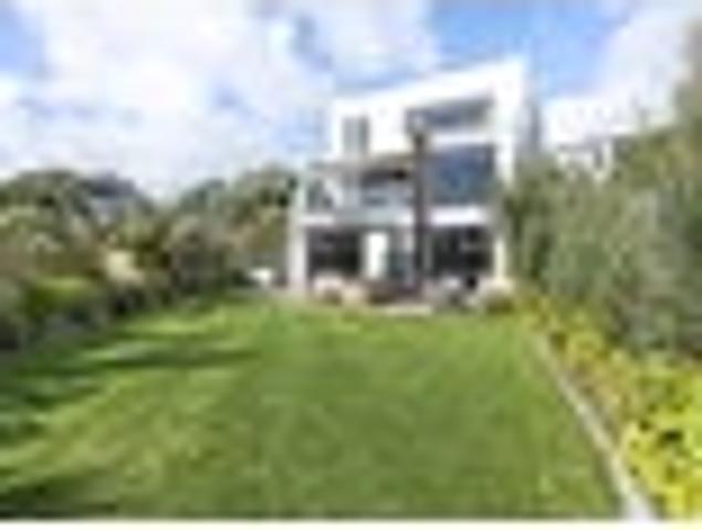 Townhouse for sale in Hillsborough, Taranaki