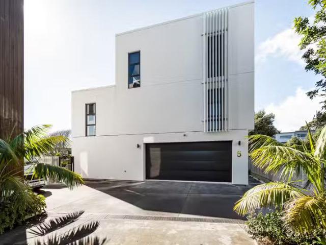 House for sale in Hillsborough, Taranaki