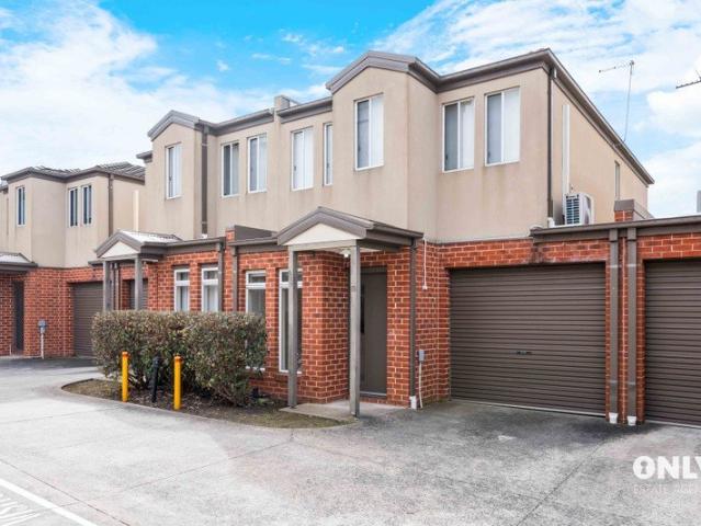 Townhouse for sale in Camerons Creek, Victoria