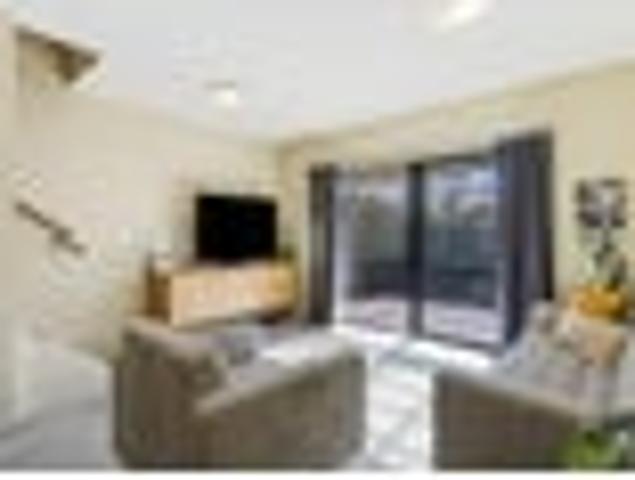 Townhouse for sale in Howick, Oroua County