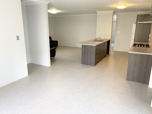House for rent in Queens Park, Western Australia