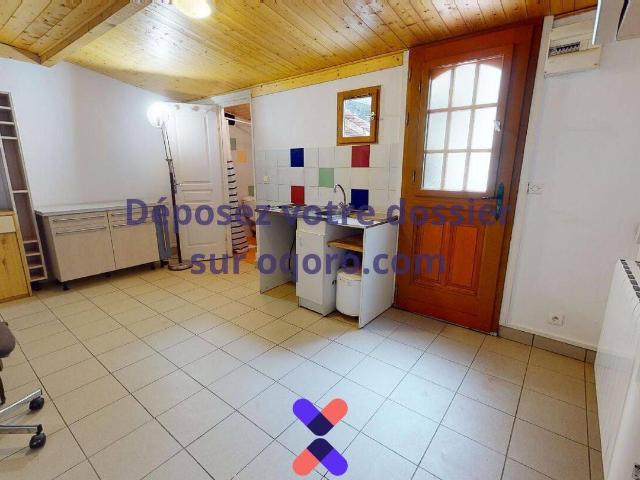 Studio location à Les Bughes, Clermont-Ferrand