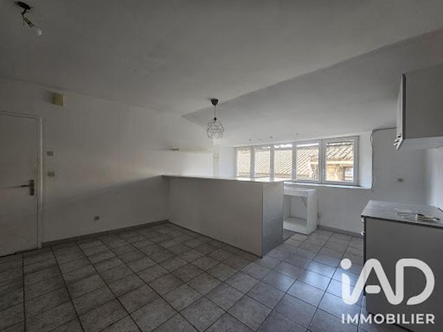 Duplex location à Nîmes, Saint-julien-de-peyrolas