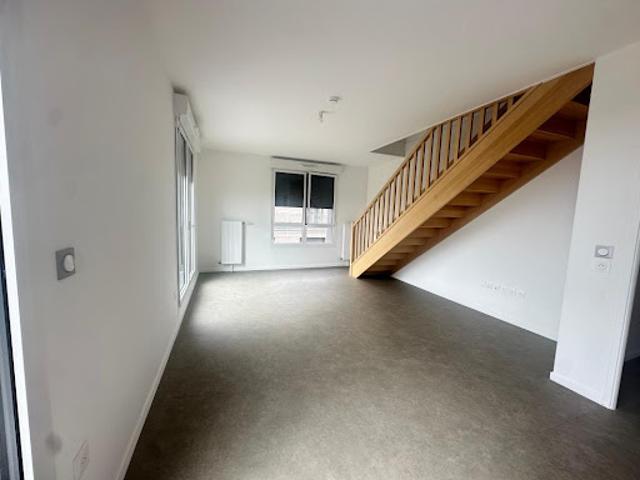 Duplex location à Le Raincy, Dugny